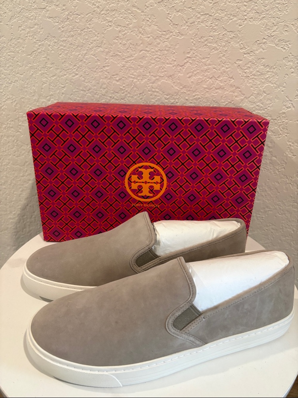 NWT Tory Burch Womens Slip-On Loafers in French Gray with White Sole